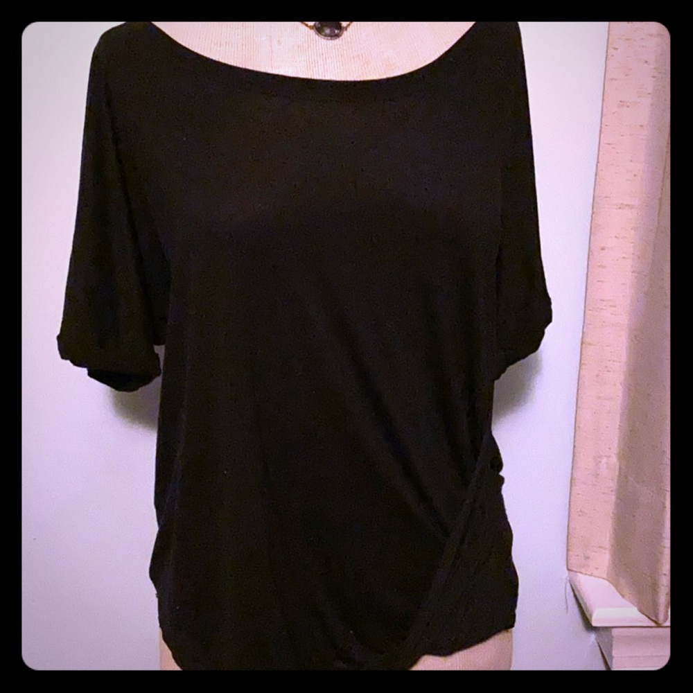 Lovely kit and ace black top